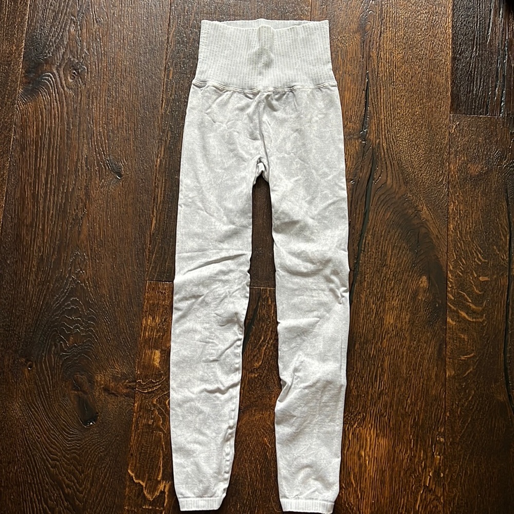 NWOT Free People Movement High-Rise 7/8 Length Good Karma Leggings - Picture 4 of 8